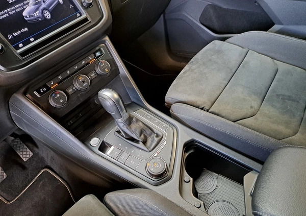 Volkswagen Tiguan cena 101900 przebieg: 130027, rok produkcji 2017 z Kraków małe 596